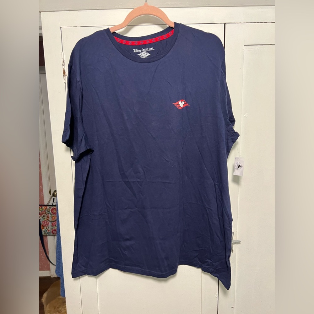Men’s Disney cruiseline tee